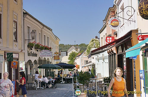 Main Melk street scenery