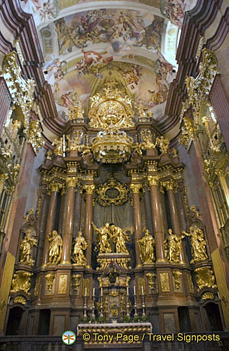Paul Troger was the artist responsible for the altar paintings