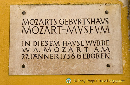 Plaque showing Mozart's birthplace
