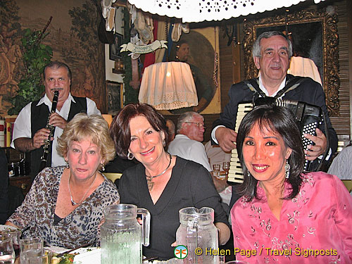 Fellow diners at the Marchfelderhof