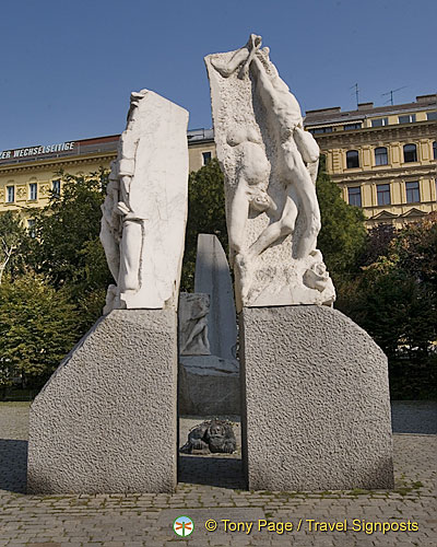 Monument against war and facism