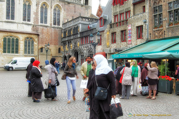Visitors on Burg Square