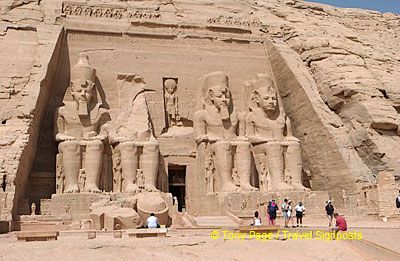 The 33m high facade is breathtaking.
[Great Temple of Abu Simbel - Egypt]