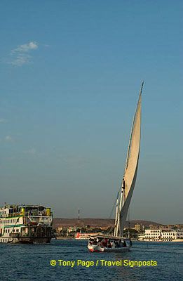

[Aswan - Nile River -Egypt]