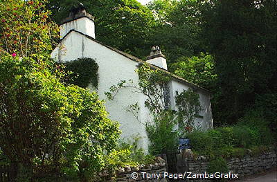 Wordsworth first settled at Dove Cottage with his sister Dorothy 