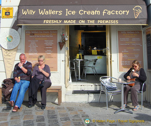 Willy Wallers Ice Cream factory