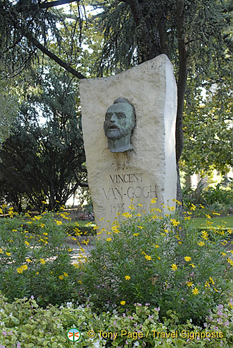 Memorial to Vincent Van-Gogh