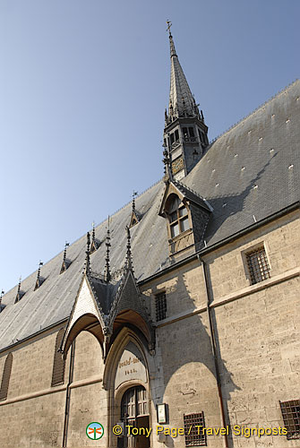 Roof of Hospices de Beaune
