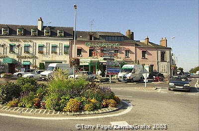 The village of Chateaubriant, and it's market day! 