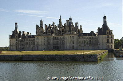 Chateau Chambord, the Loire Valley's largest residence [Chateaux Country - Loire - France]