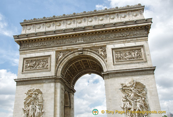 Arc de Triomphe - the biggest arch in the world