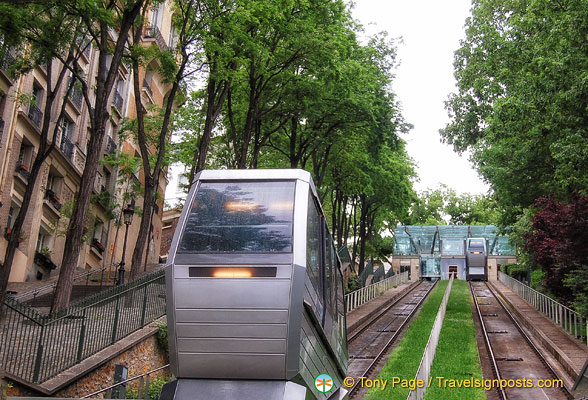 The Montmartre funicular is a double track funicular