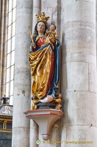 Statue of Virgin Mary and Child