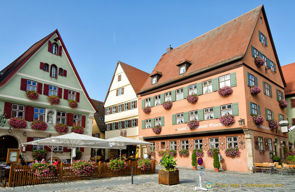 Hotel Eisenkrug on the right