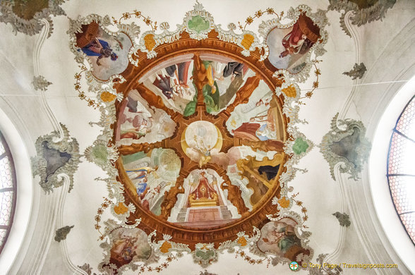Ceiling fresco