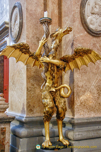 Dragon candlestick holder