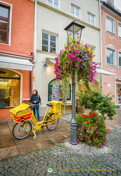 Bright Deutsche Post bicycle