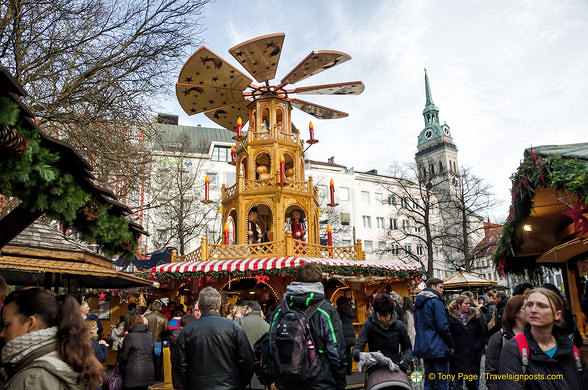 Munich Christkindlmarkt at the Rindermarkt