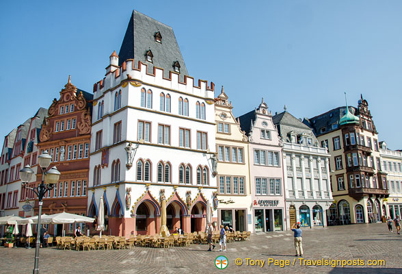 The Steipe, a building used for city council ceremonial functions, and the Red House