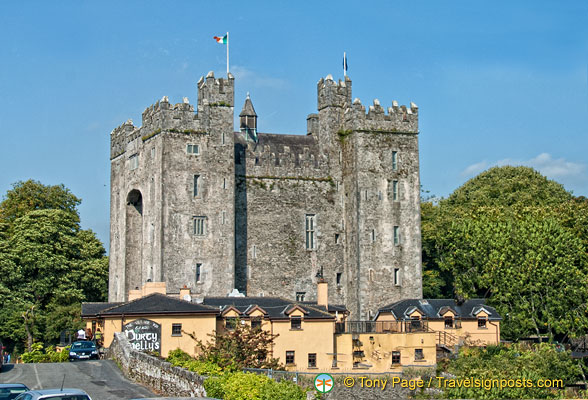 Durty Nellus and Bunratty Castle