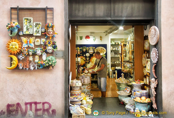 One of the many ceramic shops in Orvieto