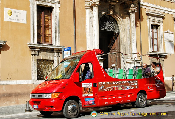 Perugia city tour bus