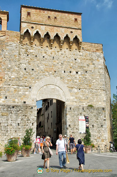 Porta San Giovanni, one of the city gates