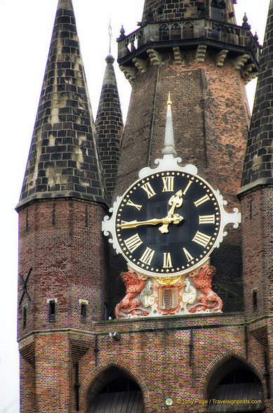 Clock tower of the Oude Kerk
