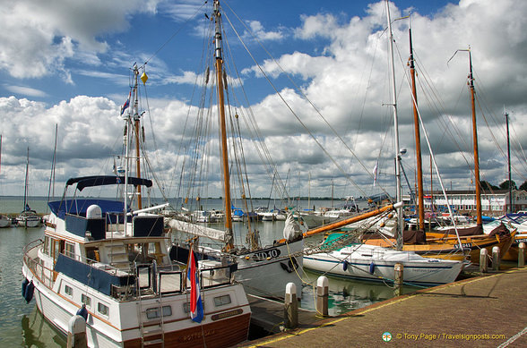 Leisure boats in Volendam