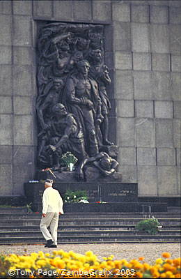 Ghetto Heroes' Monument