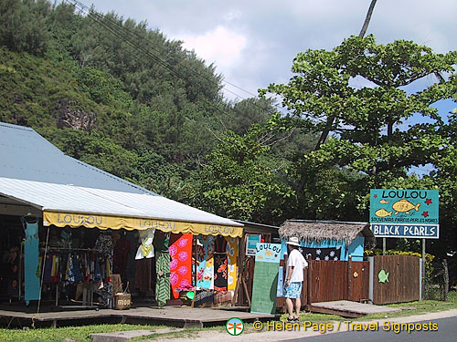 Yep, that's me checking out the menu...
Moorea, Tahiti