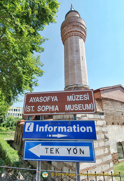 Ayasofya Müzesi Signpost