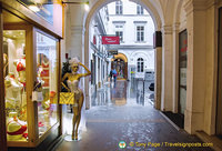 Shopping arcade in Vienna