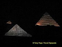 
[Son-et-Lumiere - The Great Pyramids - Egypt]