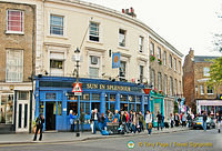 Sun in Splendour - one of the oldest pub in Notting Hill