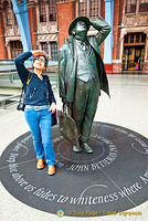 Gazing up at the magnificent arch of St Pancras with Sir John Betjeman 