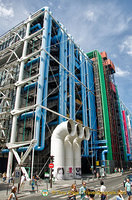 15,000 tonnes of steel were used in the Centre Pompidou framework
