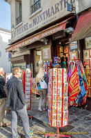 St. Pierre de Montmartre, a souvenir shop