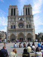 The much painted Notre-Dame west facade
