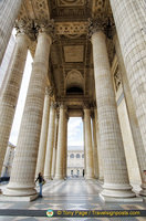 The Corinthian columns were the result of a fad with all things Roman and Greek in the mid-18th century