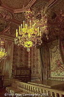 The apartment was occupied by each queen in succession, the last being Marie-Antoinette