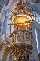 Pulpit of St Mang's Abbey