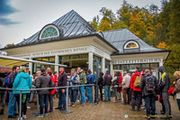 Huge crowd at the Hohenschwangau Ticket Centre
