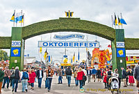Oktoberfest welcome arch