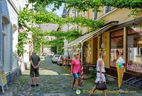 Tourists in Traben-Trarbach