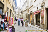 Shopping along via Nazionale