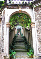 A beautiful entrance to the Isola Borromeo Gardens