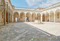 Montecassino Abbey cloister