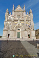 Orvieto Duomo front view