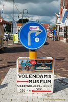 Signpost to the Volendam Museum
